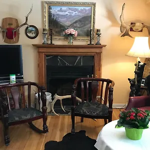Holiday Lodge Bed And Breakfast Frühstückspension Banff