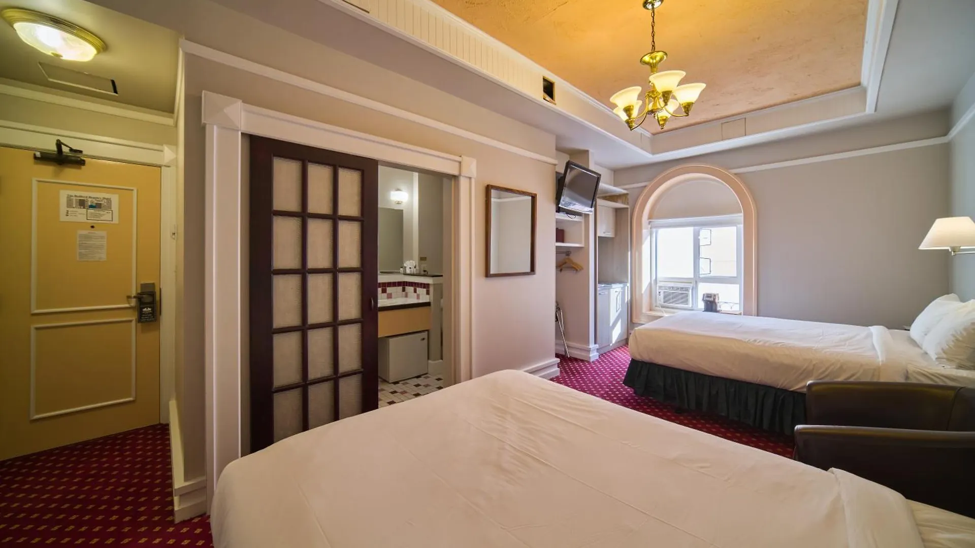 ***  The Bedford Regency Hotel Victoria Kanada