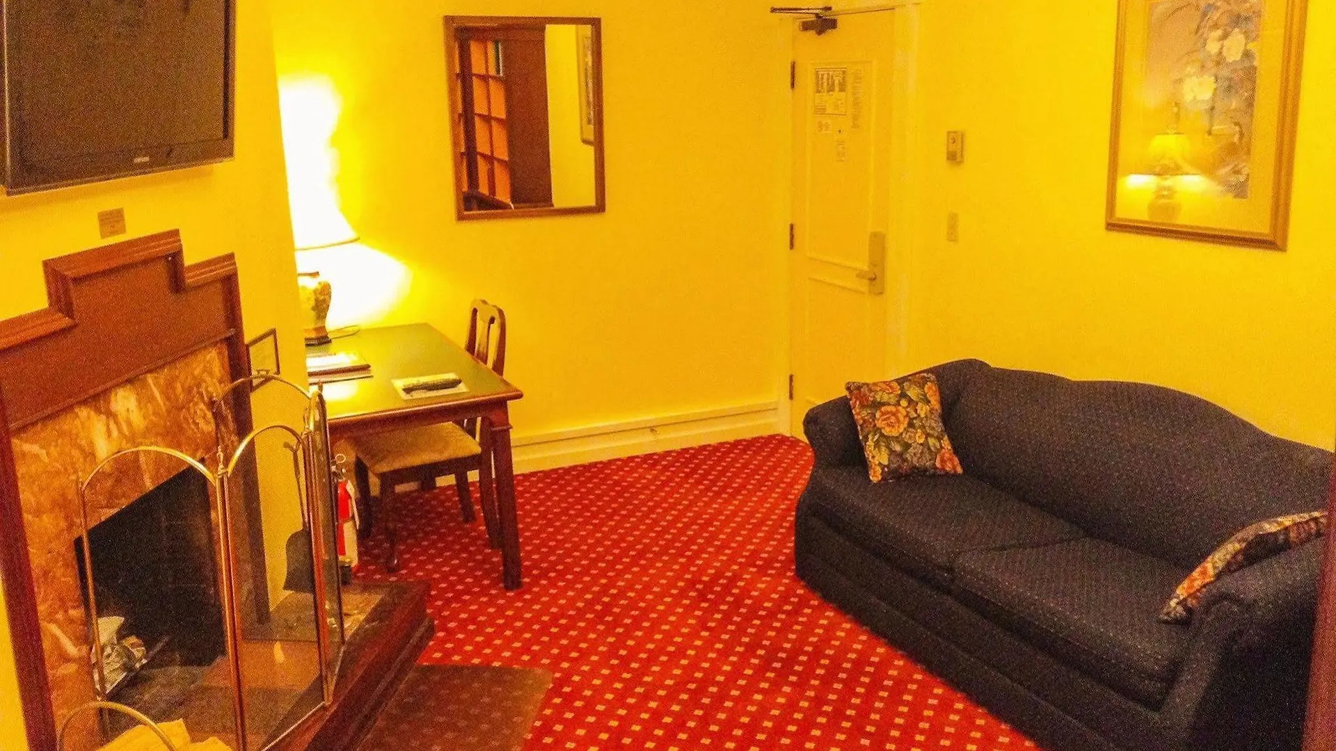 The Bedford Regency Hotel Victoria 3*,
